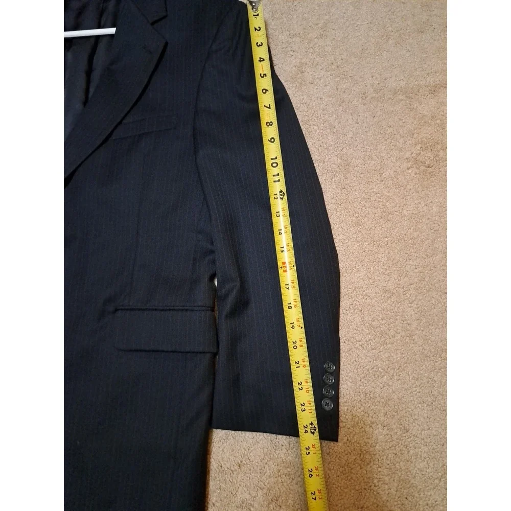 Jos. A. Bank Men's Black Striped Two Button Sport Coat Blazer Wool  Size 42 RG